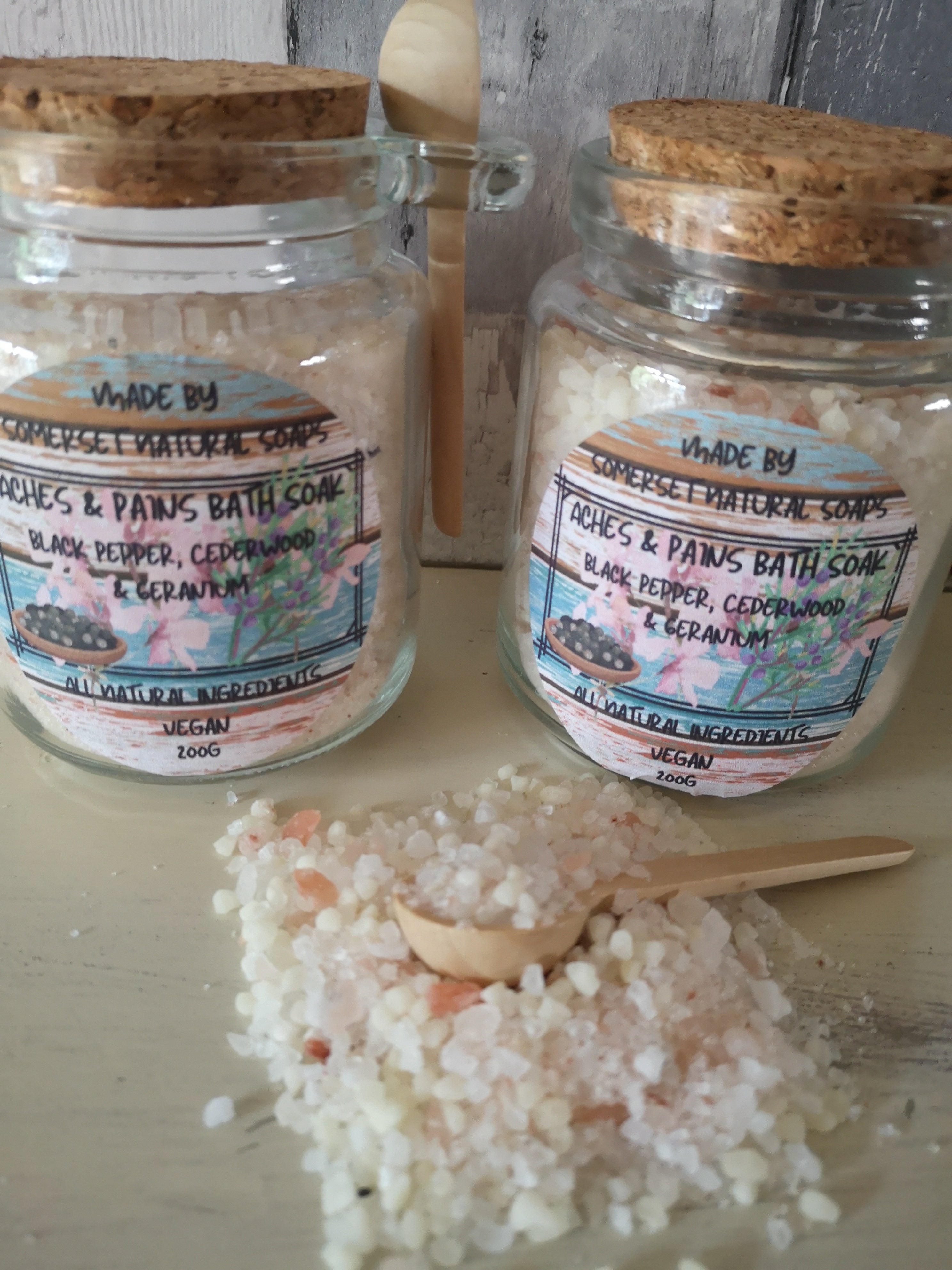 Aches & Pains Bath Soak | Mineral-Rich Salts with Geranium & Black Pepper